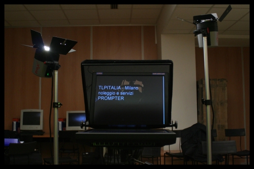 teleprompter_con_cornice